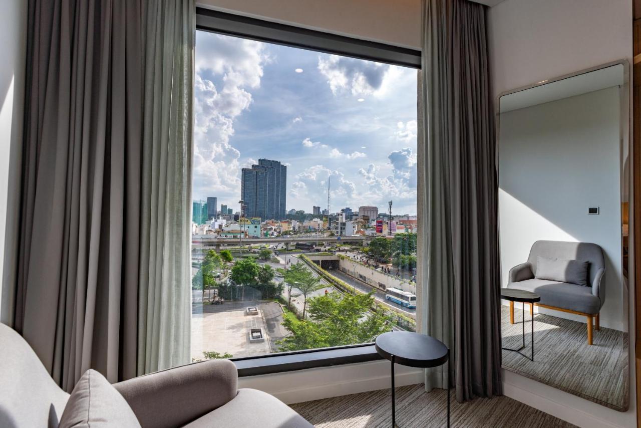 ホテル Hello World Saigon ホーチミン市 エクステリア 写真